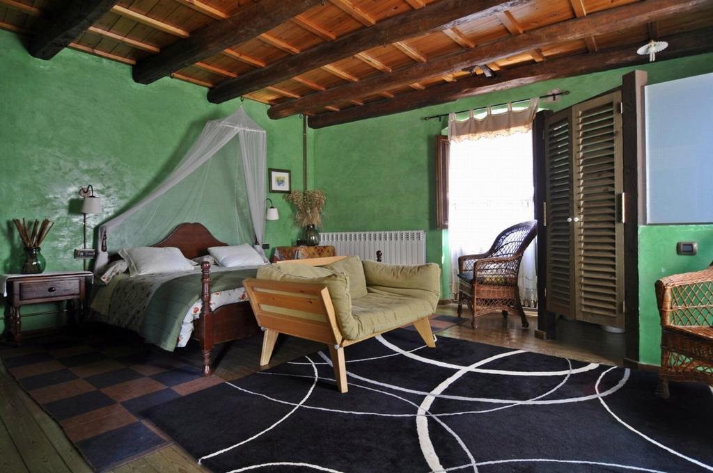 El Follo Turisme Rural Guest House Tagamanent Room photo